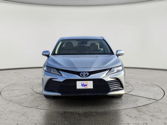 تويوتا كامري LE 2024 