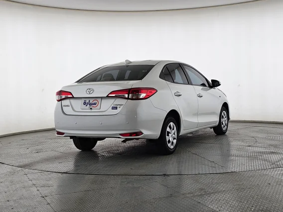 تويوتا يارس Y 2022 