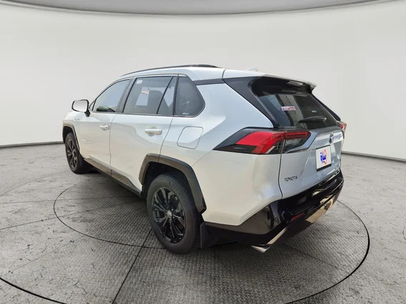 تويوتا راف فور XLE HEV 2024 