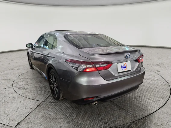 Toyota Camry  GLE 2021 