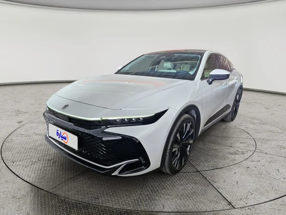 Toyota Crown Majesta 2023 