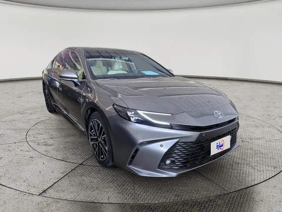 تويوتا كامري LE HEV 2025 