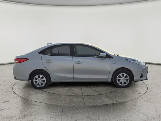 Toyota Yaris  Y 2021 
