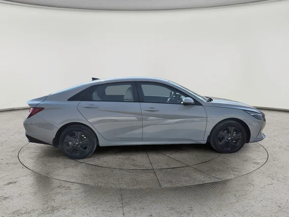 Hyundai Elantra Smart 2023 