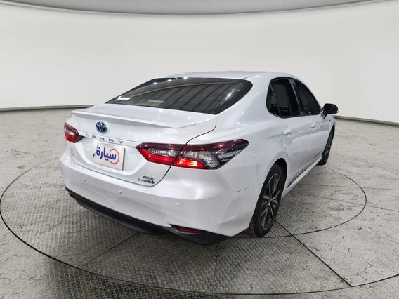 تويوتا كامري GLE 2022 