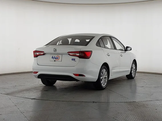 ام جي 5 STD 2023 