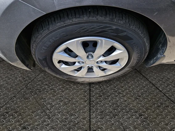 كيا بيجاس GL 2024 