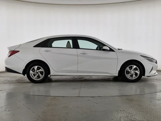 Hyundai Elantra Fleet 2022 