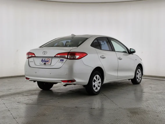 Toyota Yaris  Y 2022 