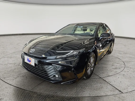 Toyota Camry  E 2025 