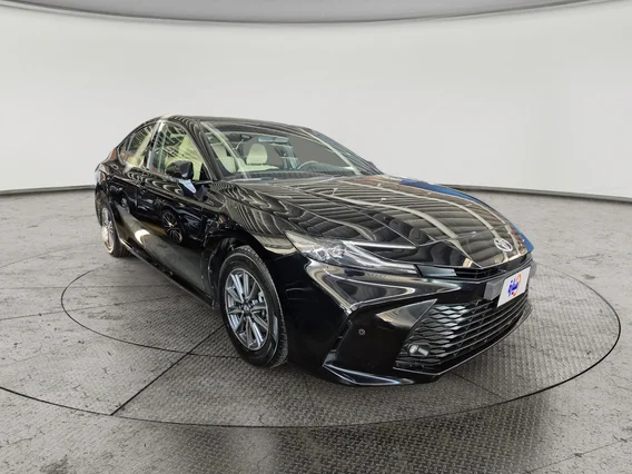 Toyota Camry  E 2025 
