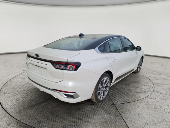 Ford Taurus Titanium New Shape 2026 
