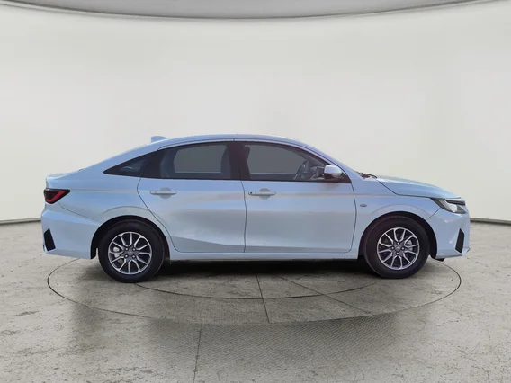 تويوتا يارس Y 2023 