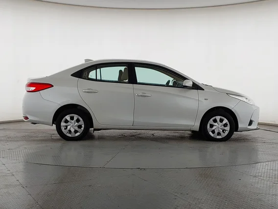 تويوتا يارس Y 2022 