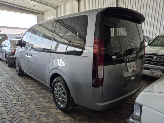 Hyundai Staria Smart 9 ST 2026 