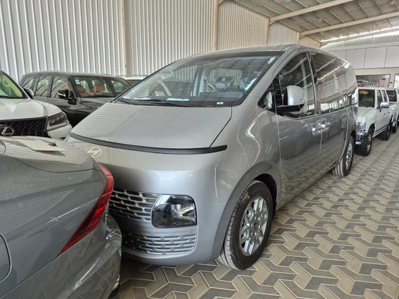 Hyundai Staria Smart 9 ST 2026 