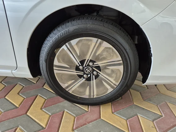 Toyota Yaris  Y Plus 2026 