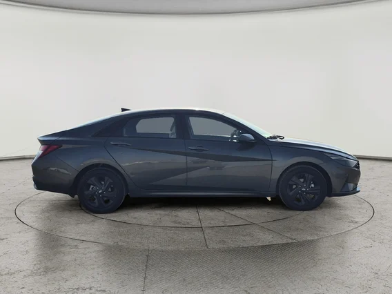 Hyundai Elantra Smart 2023 