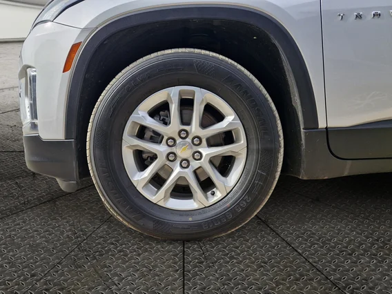 شفروليه ترافرس LS 2022 