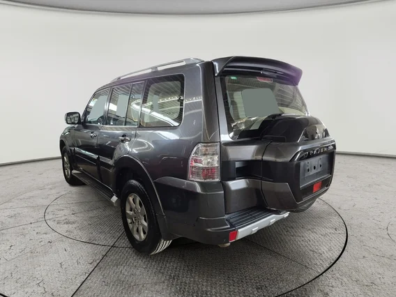 ميتسوبيشي باجيرو GLS 4Doors 2022 دبل