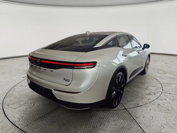 Toyota Crown Majesta 2025 