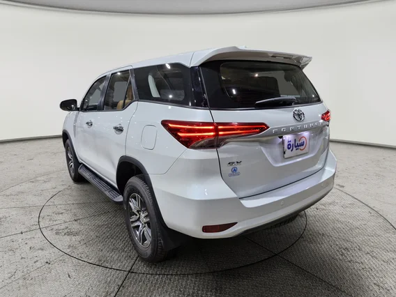 تويوتا فورتشنر GX2 4x2 2025 