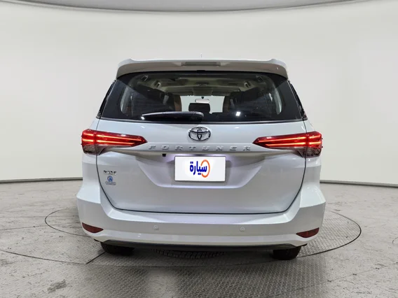 تويوتا فورتشنر GX2 4x2 2025 