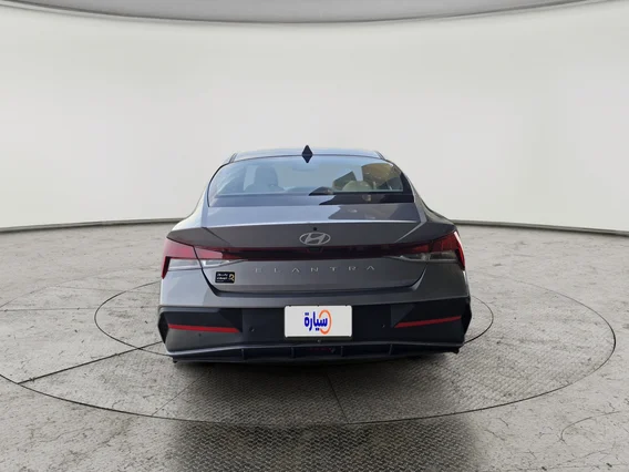 Hyundai Elantra Smart 2024 