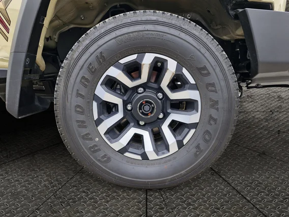 تويوتا شاص LX 2025 