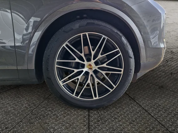 Porsche Cayenne S 2024 