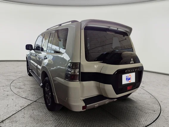 ميتسوبيشي باجيرو GLS 5Doors 2020 دبل