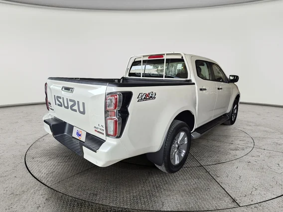 Isuzu D-max LS 2023 دبل