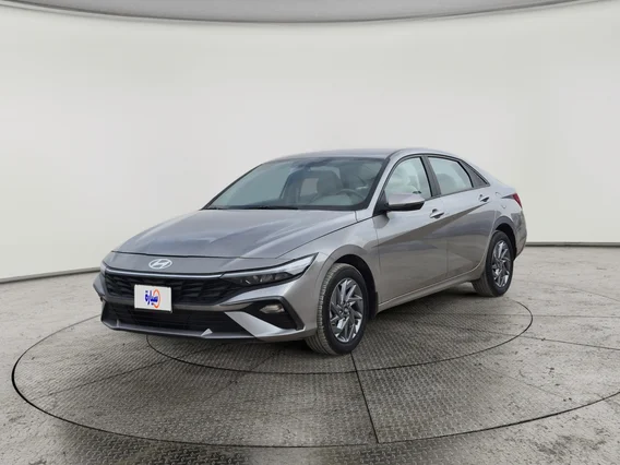 Hyundai Elantra Smart 2024 