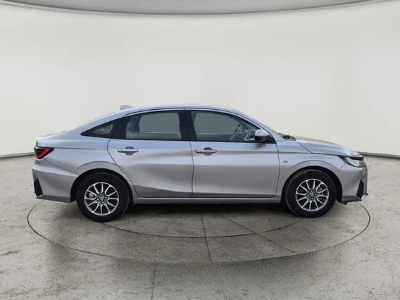 Toyota Yaris  Y 2024 