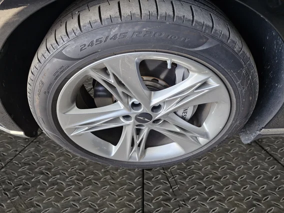 Genesis G90 Royal 2025 