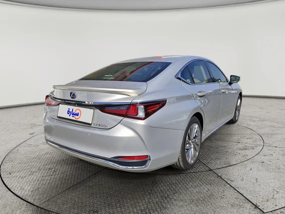لكزس ES 300 HH Hybrid Executive 2022 