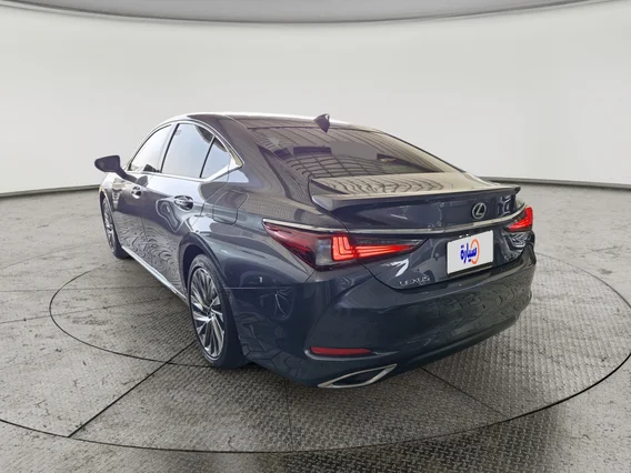 Lexus ES 350 CC Elite 2025 