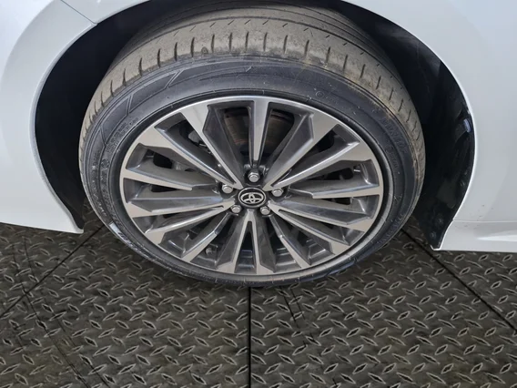 تويوتا كورولا GLI Moonroof 2024 