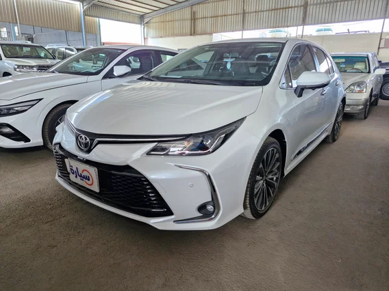 تويوتا كورولا GLI Moonroof 2024 