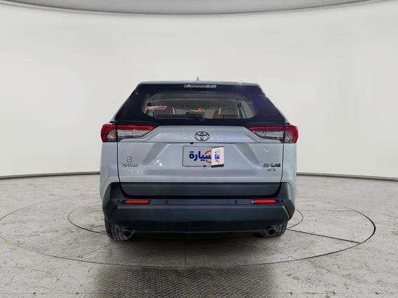 Toyota RAV4 LE 2023 