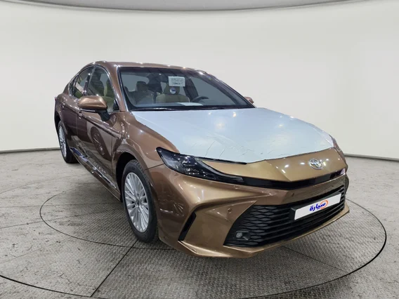 Toyota Camry  LE 2025 