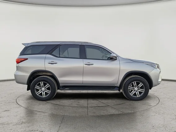 Toyota Fortuner GX 2023 دبل
