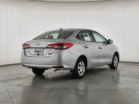 Toyota Yaris  Y 2022 