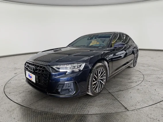 Audi A8  2022 