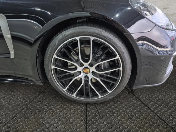 Porsche Panamera  2023 