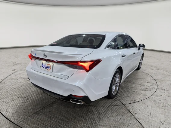 تويوتا افالون Touring 2022 
