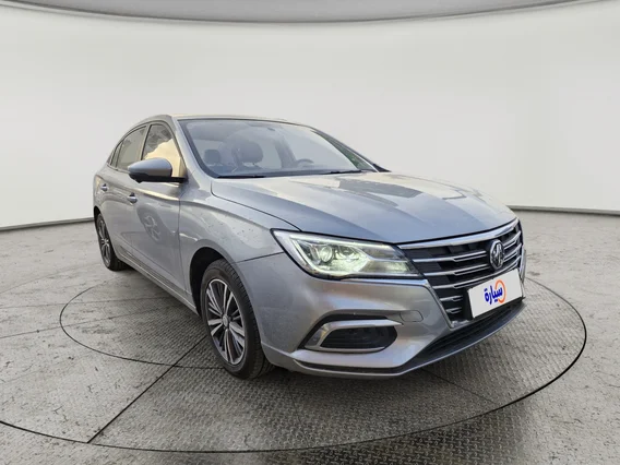 ام جي 5 LUX 2023 