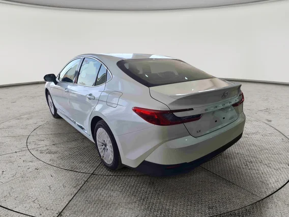 تويوتا كامري LE 2026 