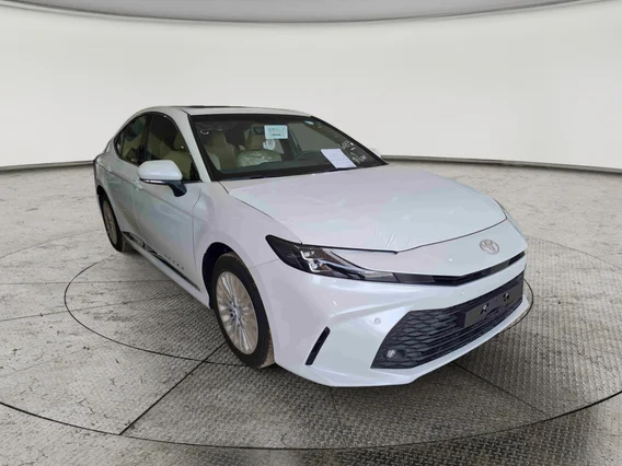 تويوتا كامري LE 2026 