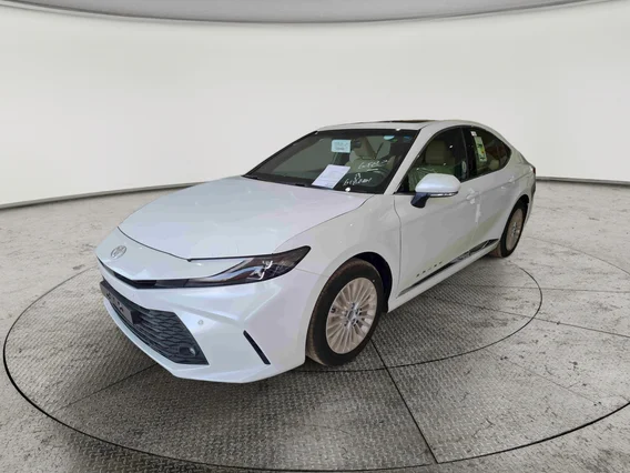 تويوتا كامري LE 2026 